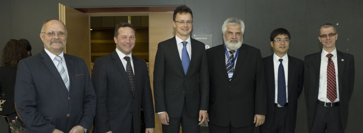 konfuciusz_teahaz_kiemelt_nagy konfuciusz_teahaz_kiemelt_nagy