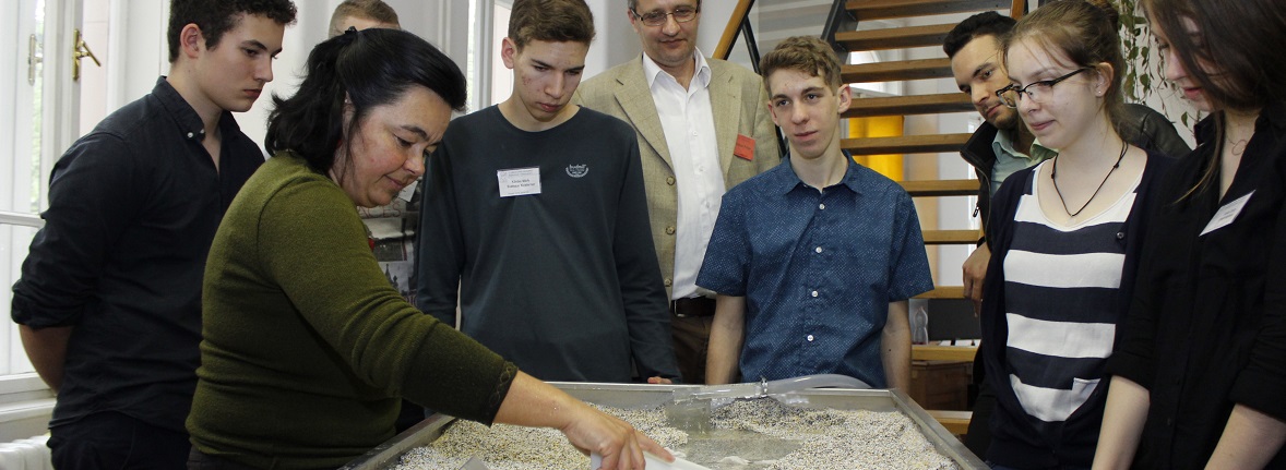 kiemel_Jakucs_foldrajzverseny_20160408 kiemel_Jakucs_foldrajzverseny_20160408