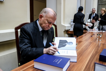 Nagy_F_dedikal Nagy_F_dedikal