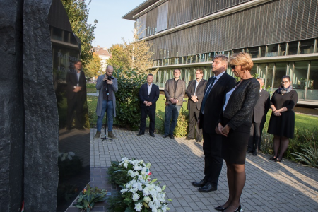 1956_SZTE_vezetok_koszoruzas 1956_SZTE_vezetok_koszoruzas