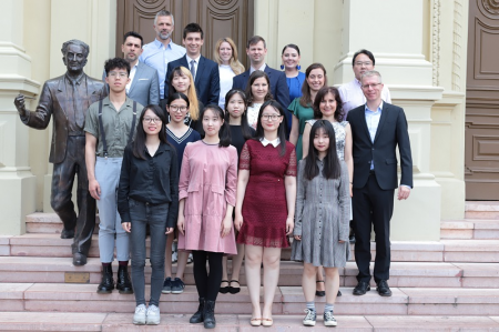 kinai_hallgatok_evzaro kinai_hallgatok_evzaro