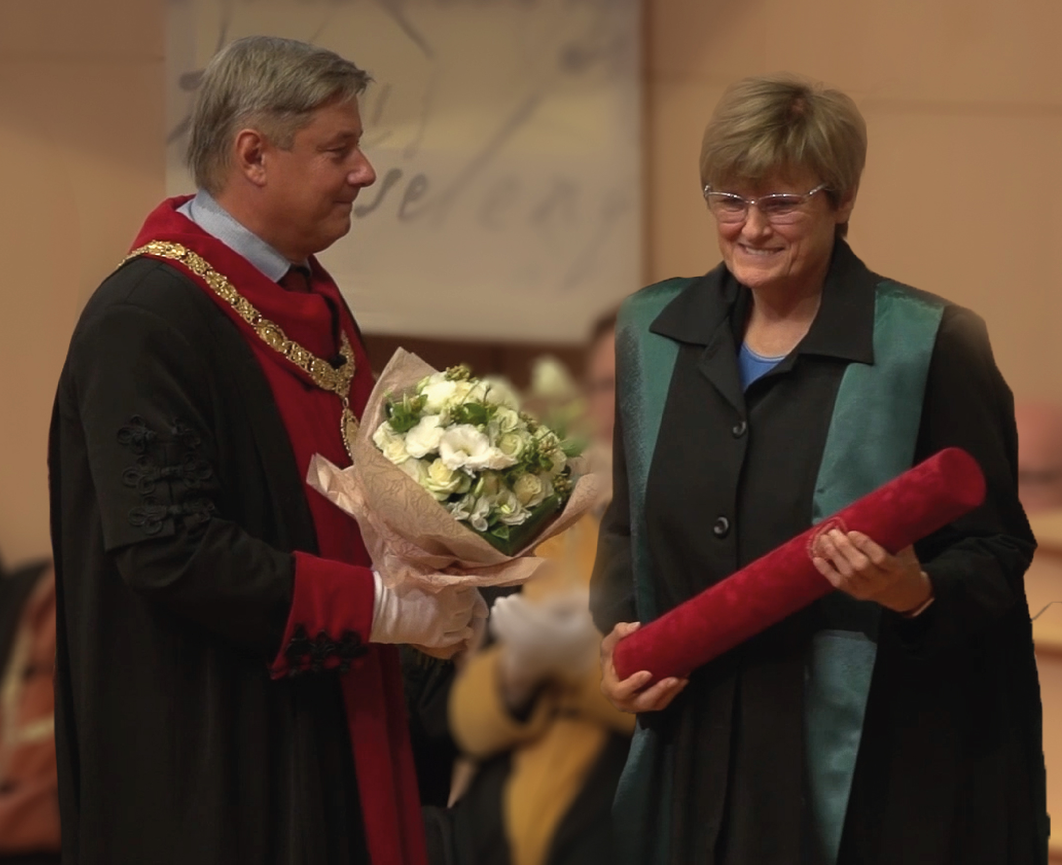 Kariko_web_okt-03 Kariko_web_okt-03