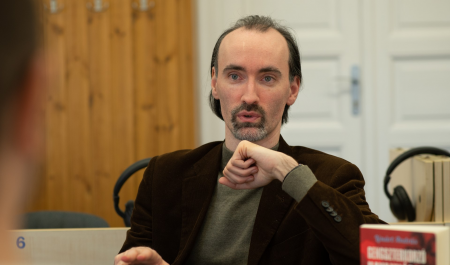 Dr. habil. Lénárt András, az SZTE BTK Hispanisztikai Tanszék doncense Dr. habil. Lénárt András, az SZTE BTK Hispanisztikai Tanszék doncense