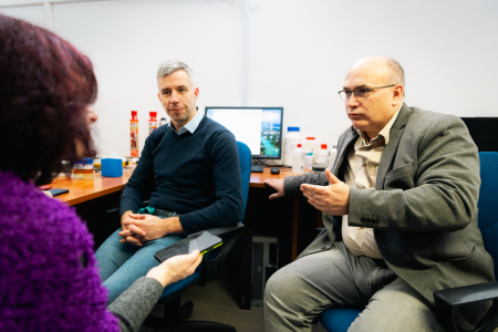 Dr. Kukovecz Ákos és Dr. Szenti Imre Dr. Kukovecz Ákos és Dr. Szenti Imre