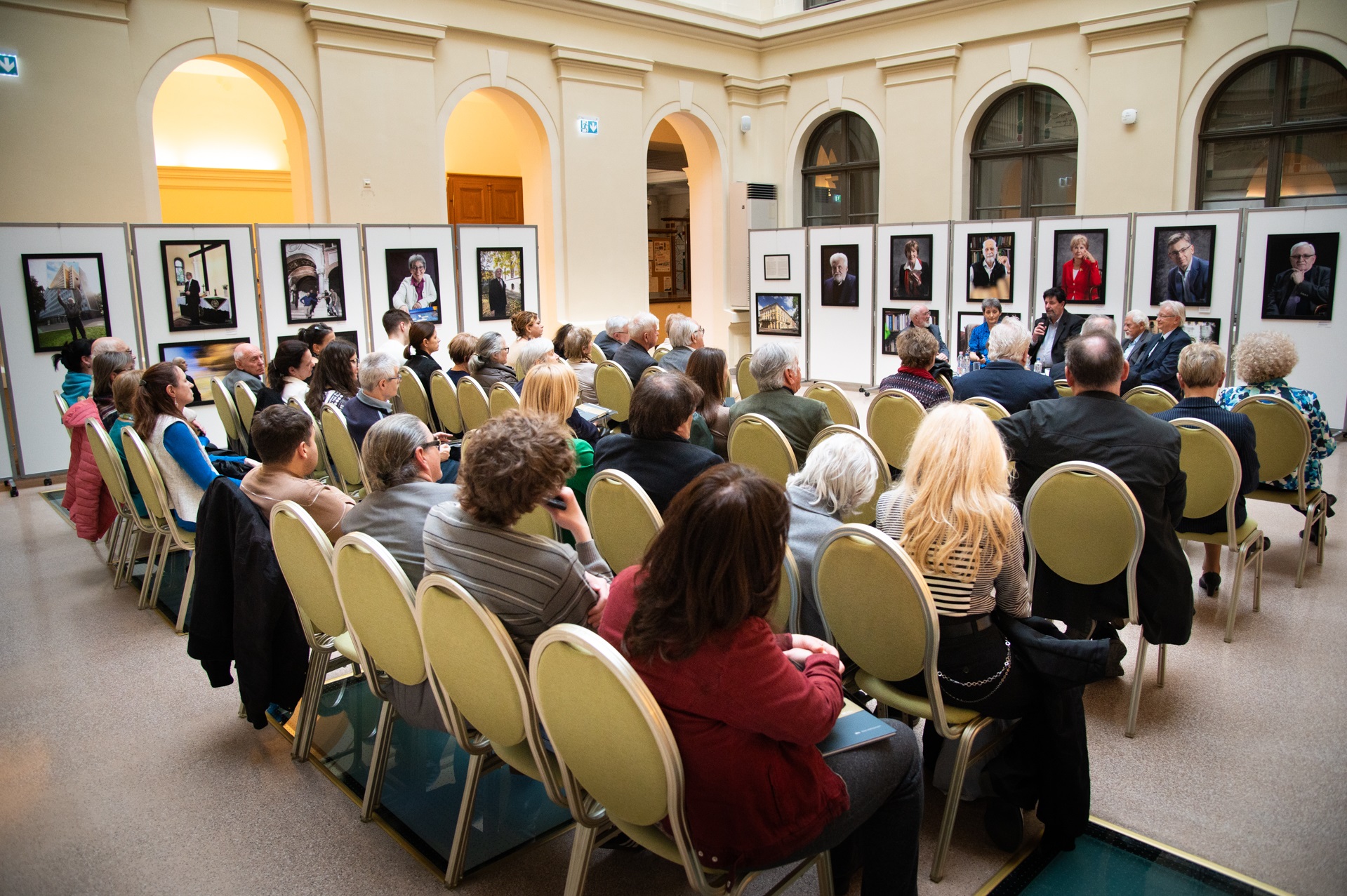 Nyito2_4D_konyvbemutato_DSC_2438 Nyito2_4D_konyvbemutato_DSC_2438