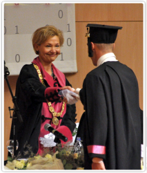 Fogorvosdoktor avatás 2011.06.25. Fogorvosdoktor avatás 2011.06.25.